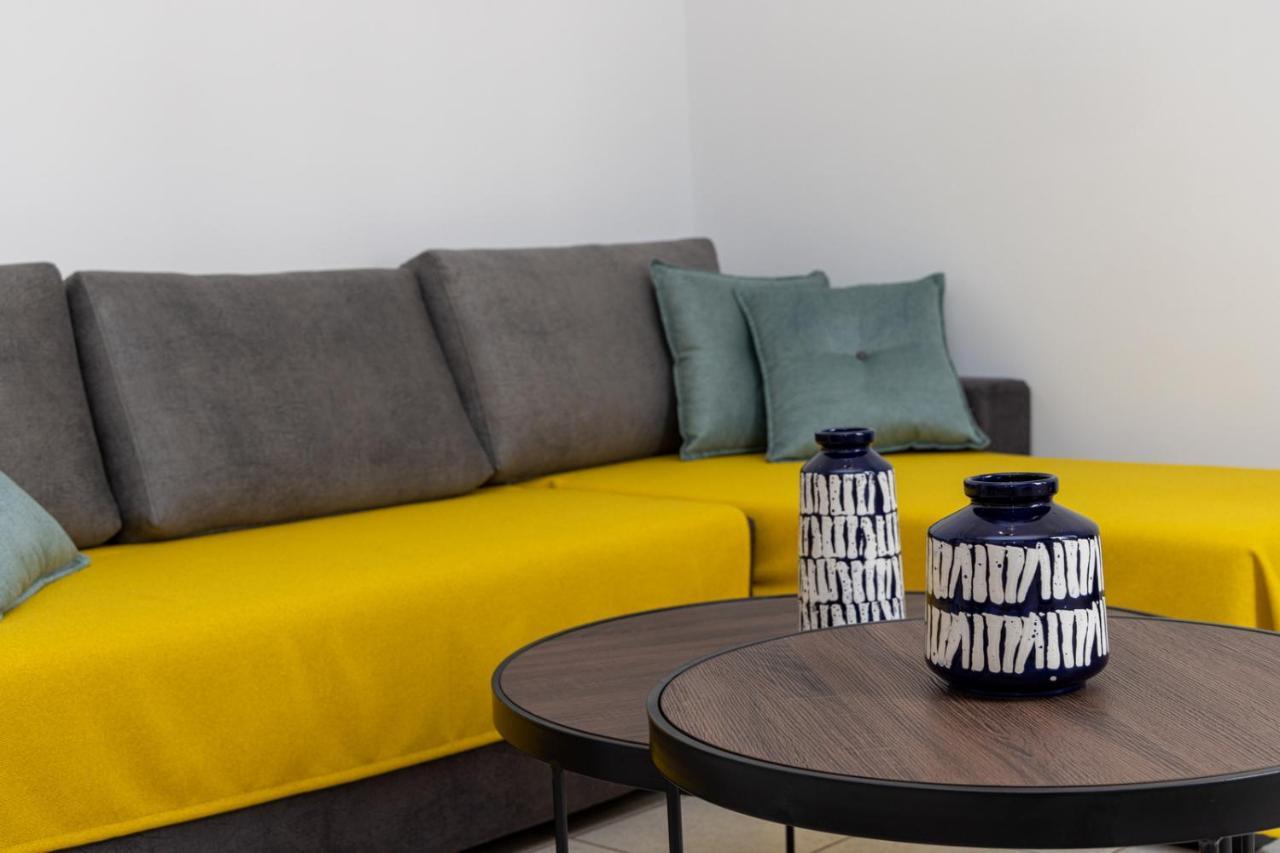 White Holidays Project Downtown Tinos Bagian luar foto