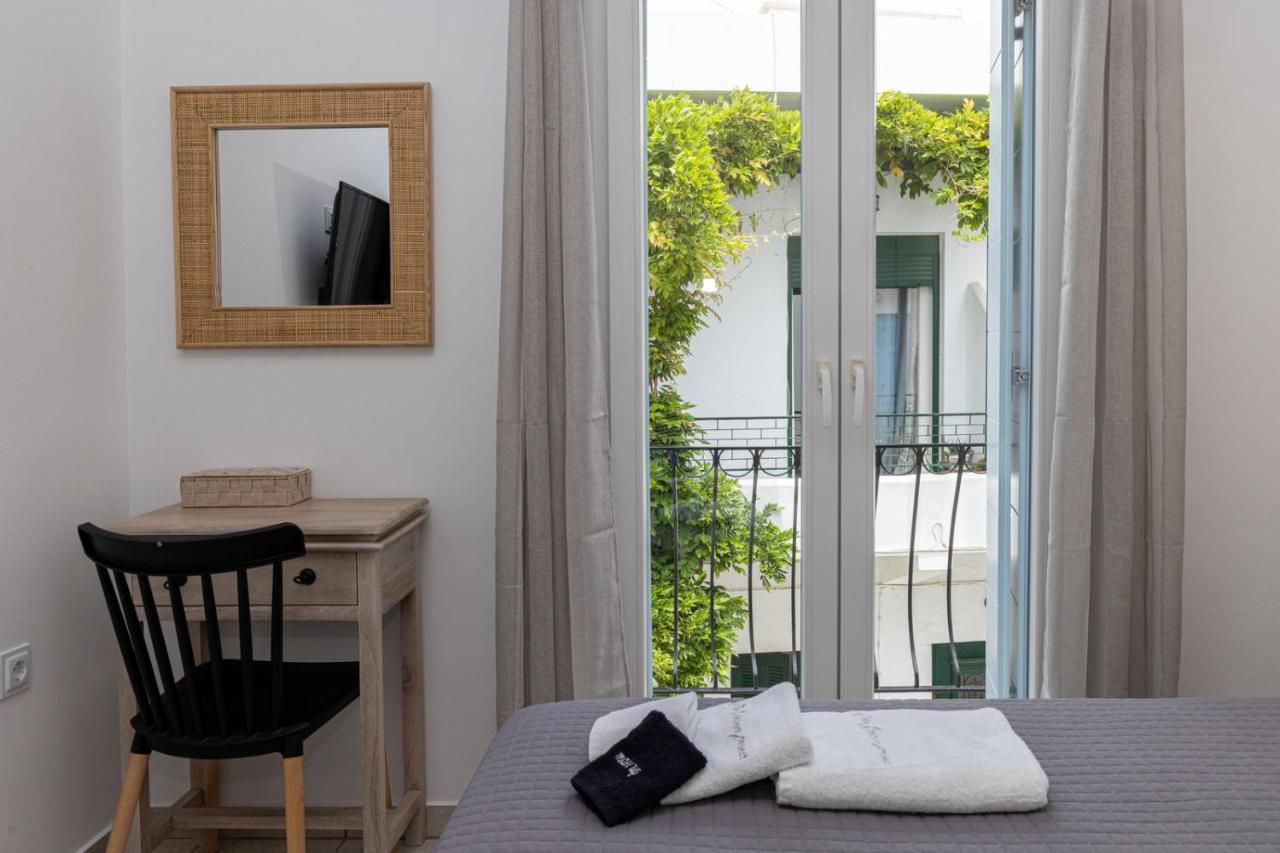 White Holidays Project Downtown Tinos Bagian luar foto